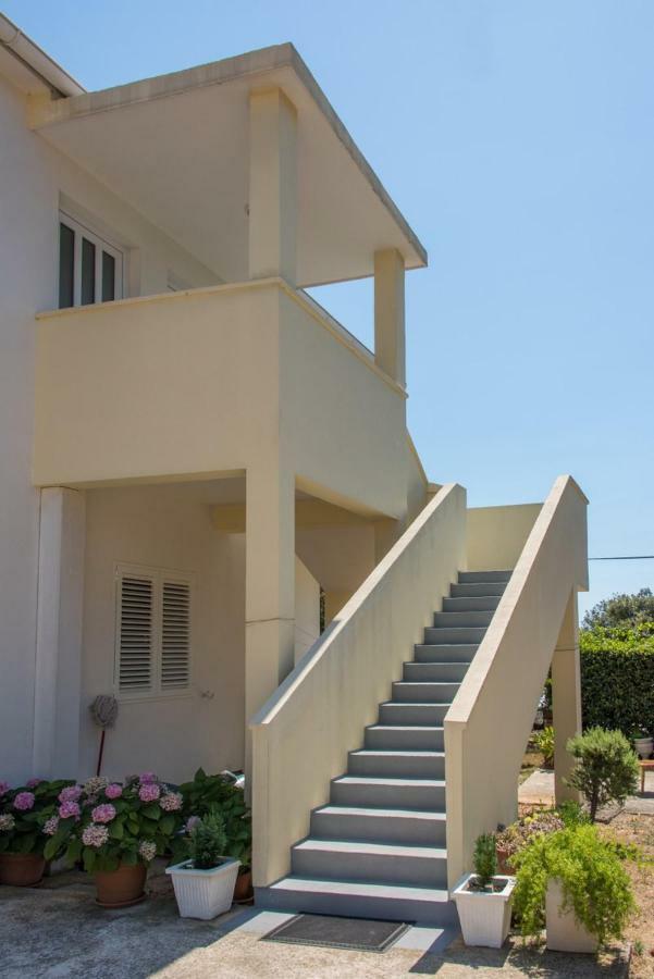 Apartments Maco Petrcane Exterior photo